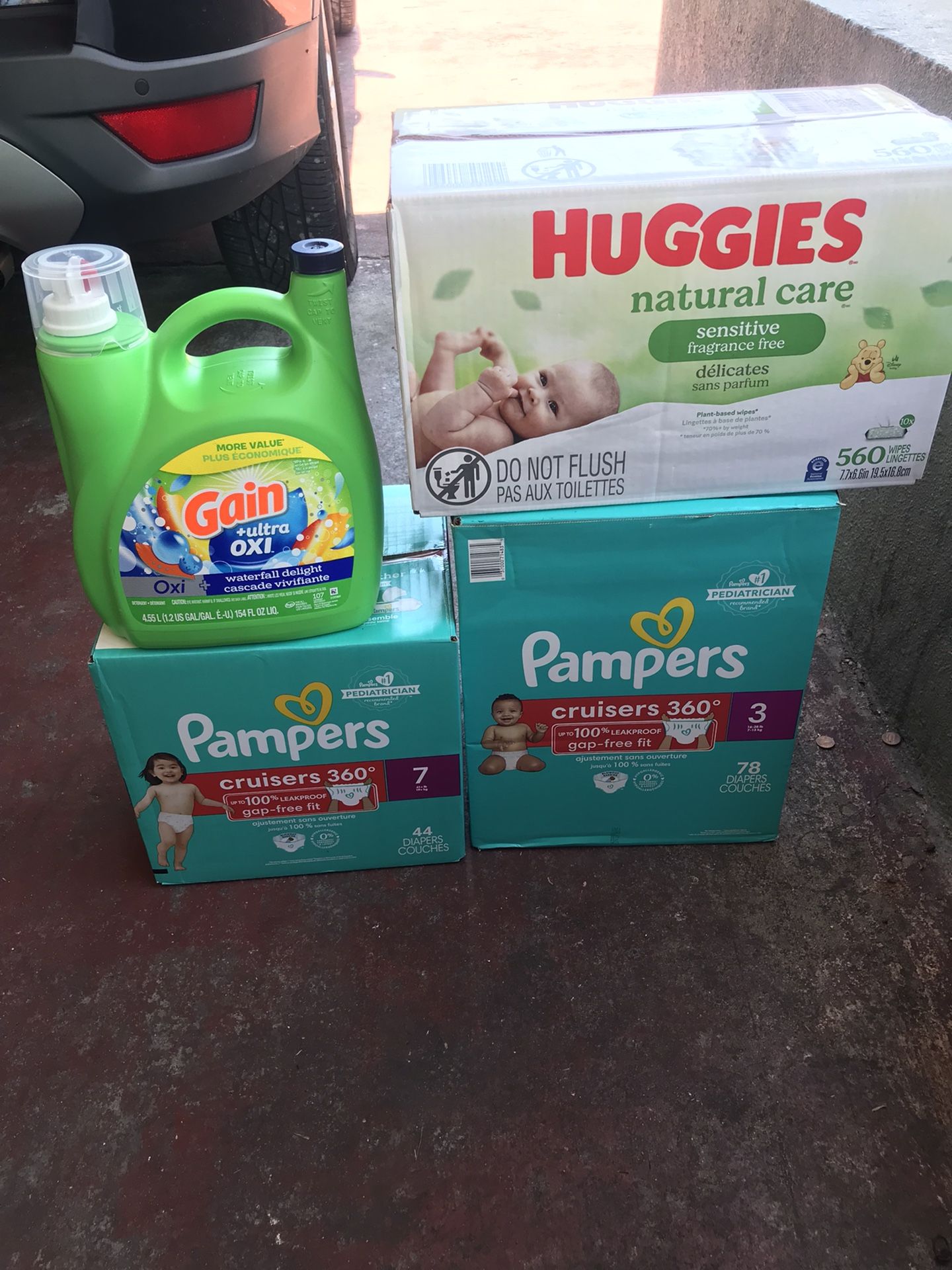 Pampers And Wipes 