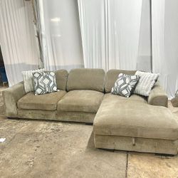 Sectional couch