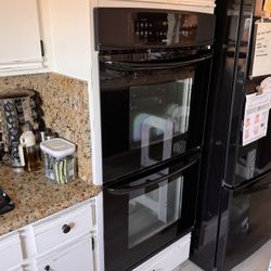 Free Double Oven And Microwave