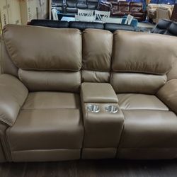 New Recliner Sofa And Loveseat 