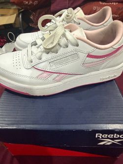 Reebok Club C White Pink Sneakers Sz4