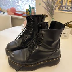 DR MARTENS - JADON BOOT SMOOTH LEATHER PLATFORMS 