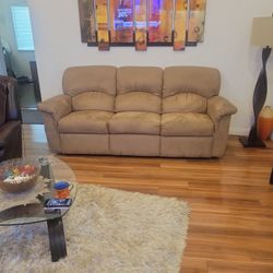 7 Ft Lazyboy Recliner Sofa. 7ft Long