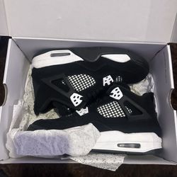 Air Jordan 4 Retro GS ‘White Thunder’