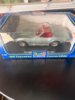 Revell Die-Cast 1969 Corvette Convertible 1:18