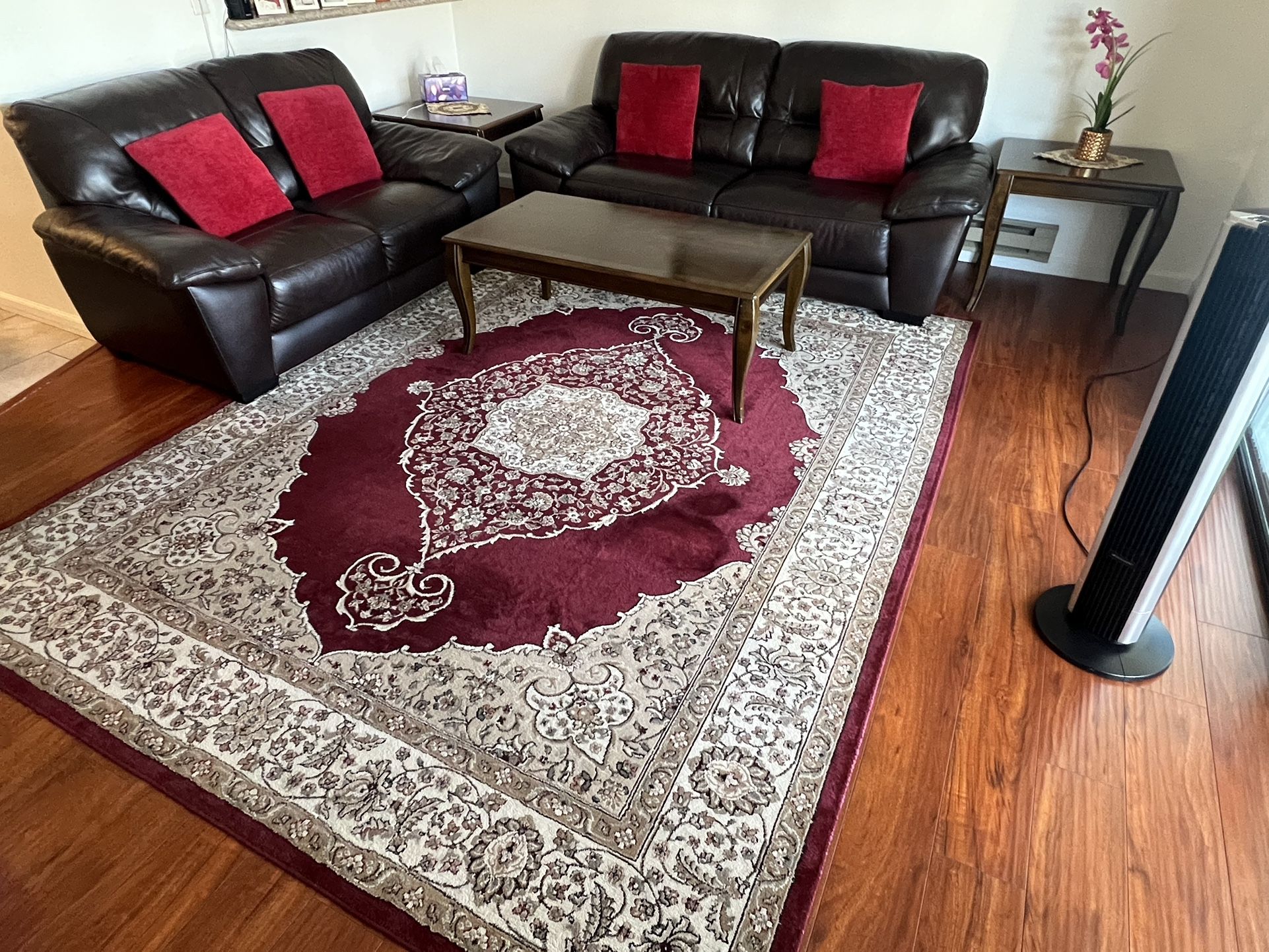REAL LEATHER Sofa Set Total Of 8 Pieces