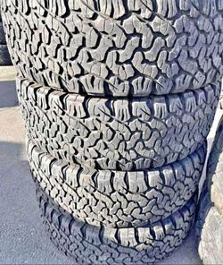 315/70/17 Bfgroodrich Selling a set of 4 tires in excellent condition 🫡