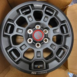 BRAND NEW TRD PRO WHEELS FROM MY 2024 TACOMA PRO WITH FULL SUSPENSION 
