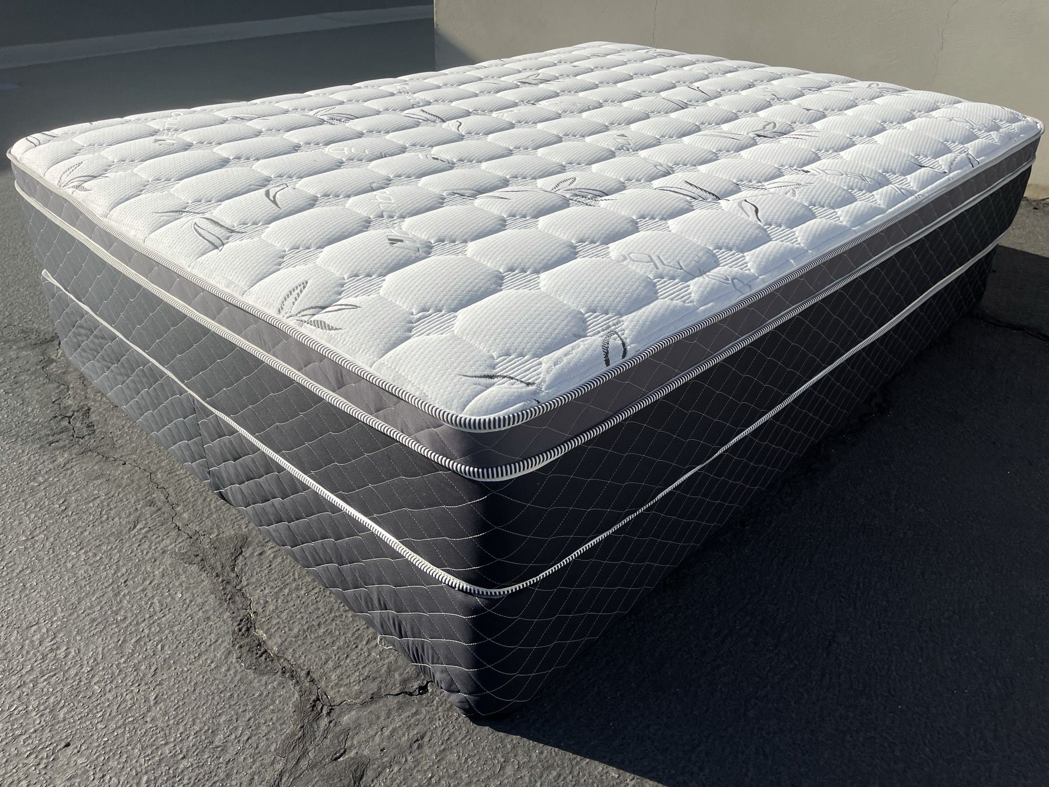 Queen Bamboo Orthopedic Pillow Top Mattress And Boxspring!
