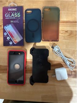 iPhone SE accessories
