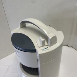 Black & Decker Lids Off Automatic Electric Jar Lid Opener JW200 White -  Tested for Sale in Pelham, NH - OfferUp