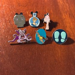 Disney Pins 