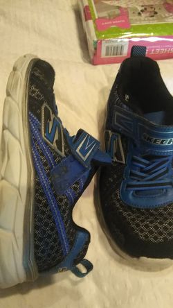 Boys shoes