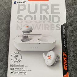 Brand New Earbuds (negotiable) 