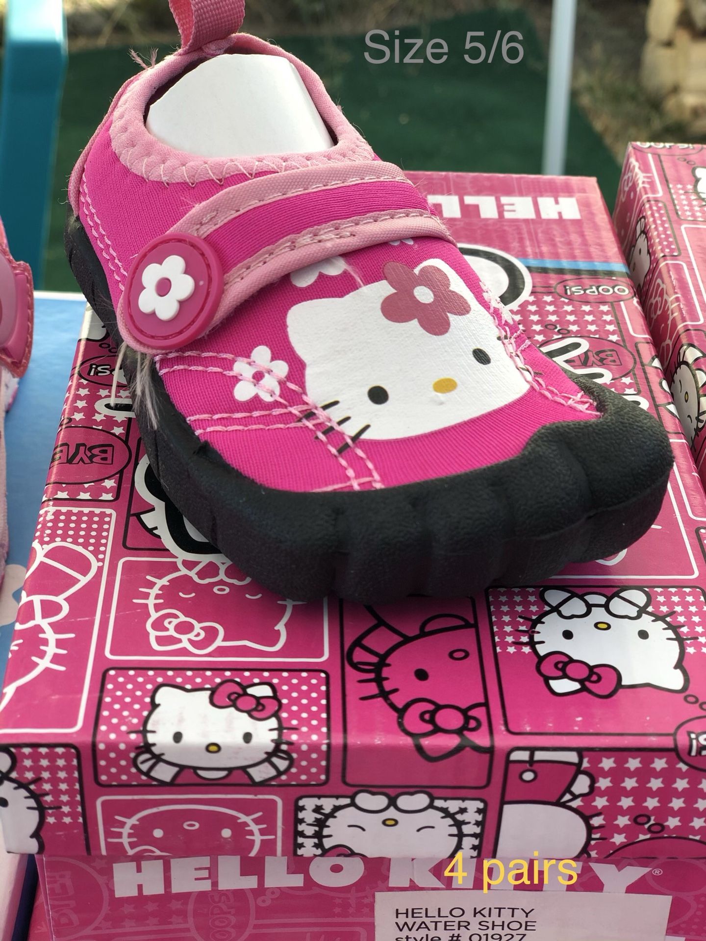 Hello Kitty water shoes girls