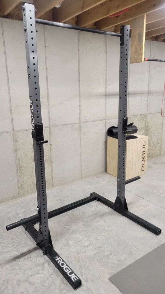 Rogue SML-2 Squat Rack