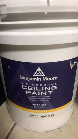 5 gallon paint (Interior) white ￼