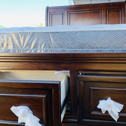 Queen Bed | All Wood Frame