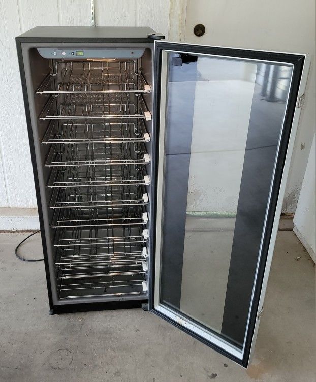 Haier HEC 60 Bottle Wine Fridge / Cellar model: YVD060E
