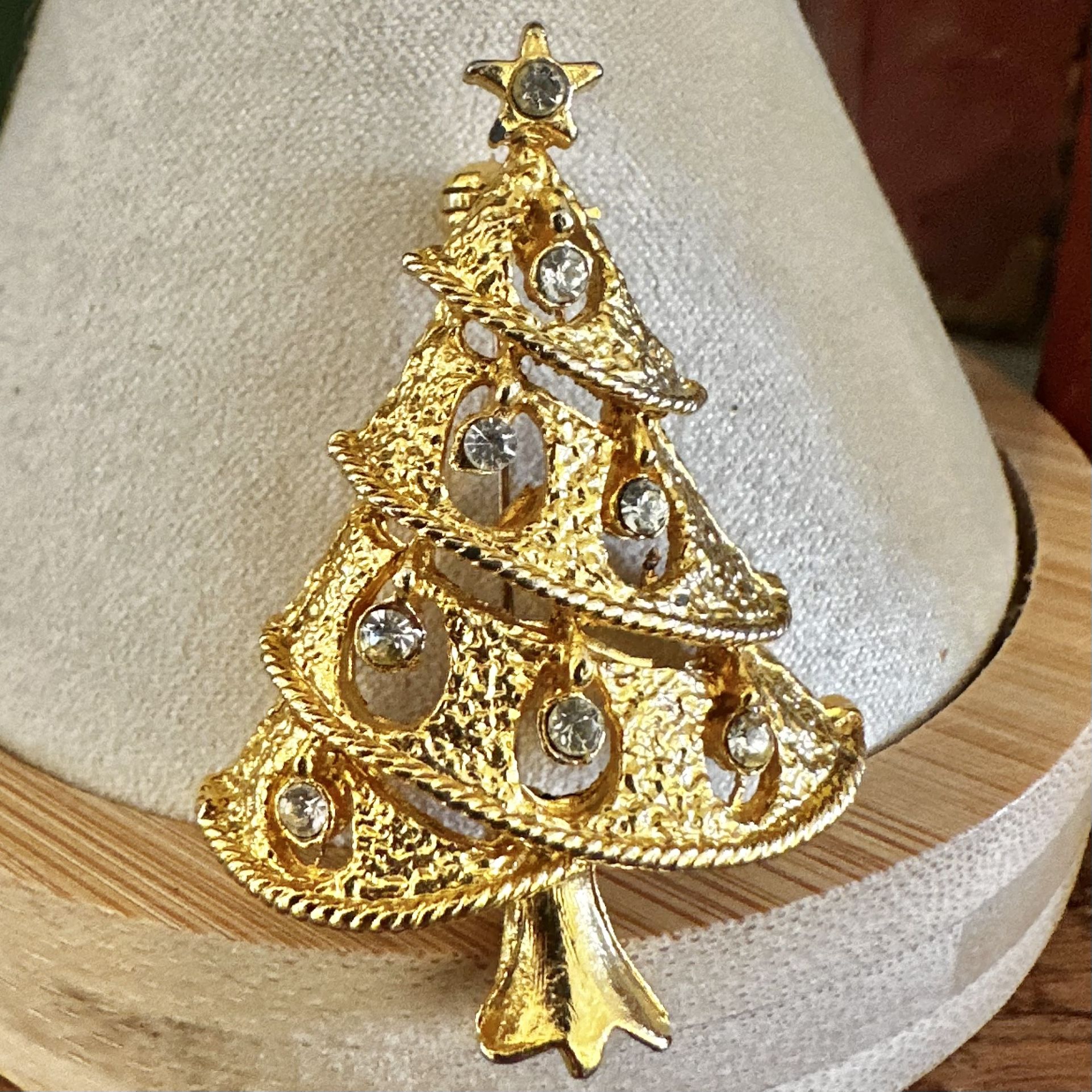 Gold-Tone Rhinestone Christmas Tree Brooch