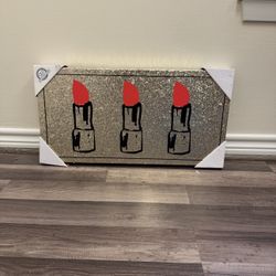 Lipstick Decoration 