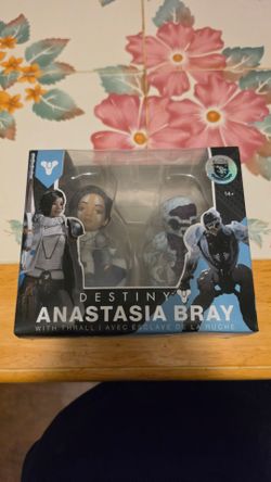 Destiny Anastasia Bray with Thrall Figure Set