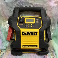 DEWALT 1400 Peak Amp Battery Jump-Starter - DXAEJ14