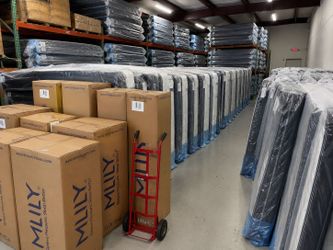 🚚🛌 MOVING OUT NEW MATTRESSES – ALL SIZES MUST GO! 🌟 King, Queen, Full, Twin XL – Take Home Today for Just $39 down! 💥