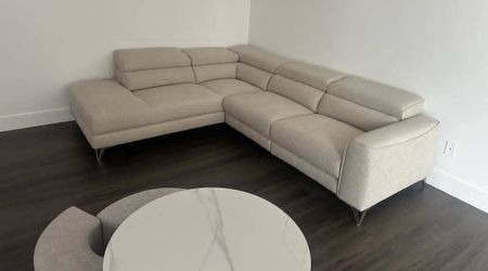 Sectional for sale!!!/ Ask For Price. Not Free