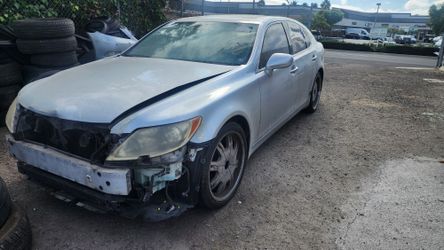2007 Lexus LS460 For PARTS