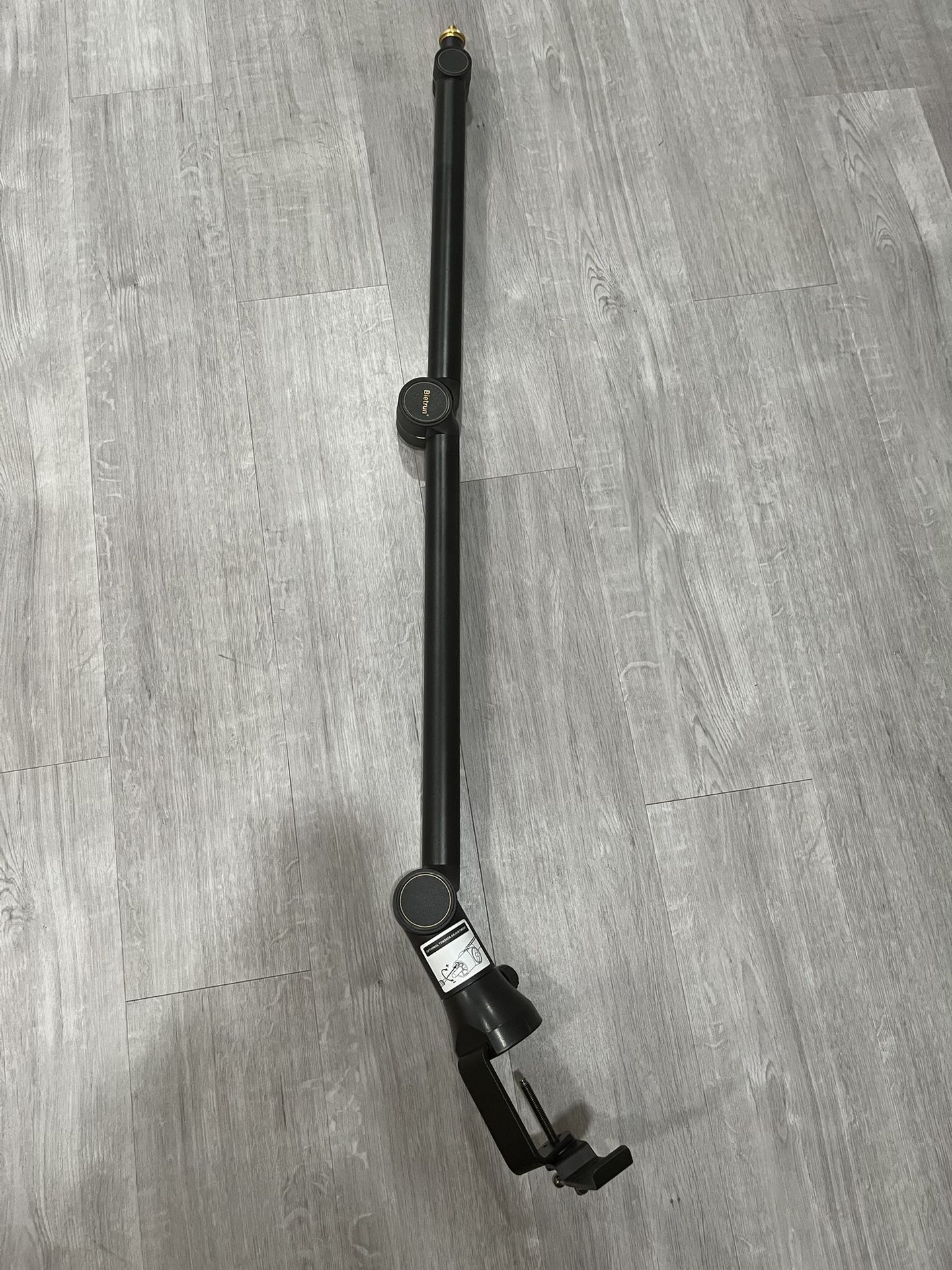 Bietrun Mic Arm Desk Mount(Longer)for Shure SM7B/MV7/Blue Yeti/Nano/Hyperx Quadcast, Adjustable 360° Rotatable Universal Heavy Duty Metal Mic Arm 