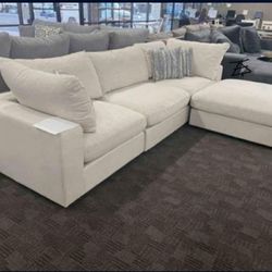 Bolaman Sectional Set 4 Piece Sectional (2x corner + Armless Chair + Ottoman🚛3-7 Days  Delivery 💳Financing Options