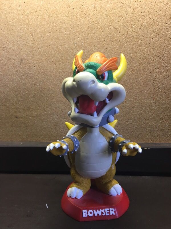 Super Mario Bowser Bobble Head Collectible
