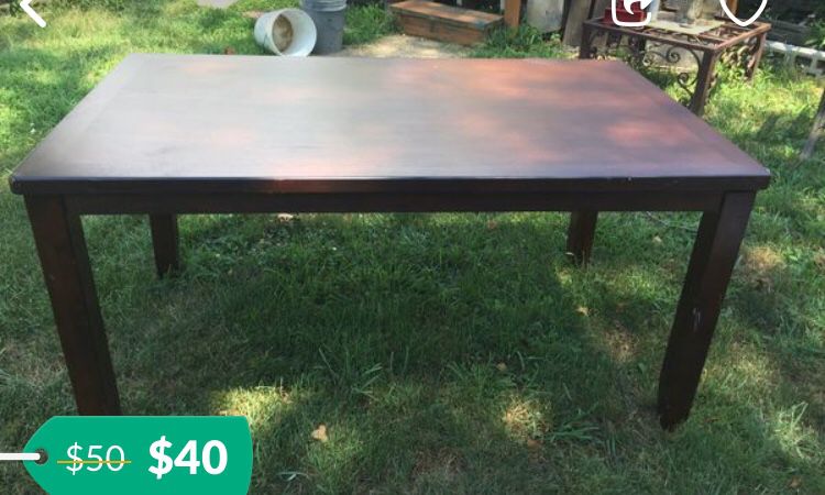Strong dinning table