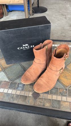 Coach boots