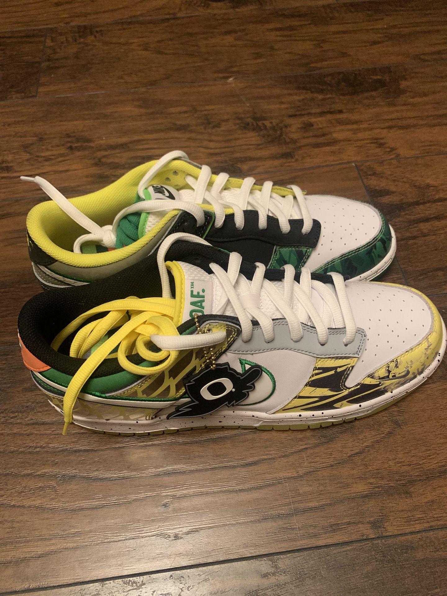 NIKE WHAT THE DUCK DOAF UNIVERSITY OF OREGON HOME AWAY DIVISION SNEAKERS SIZE 14 BRAND NEW NO BOX