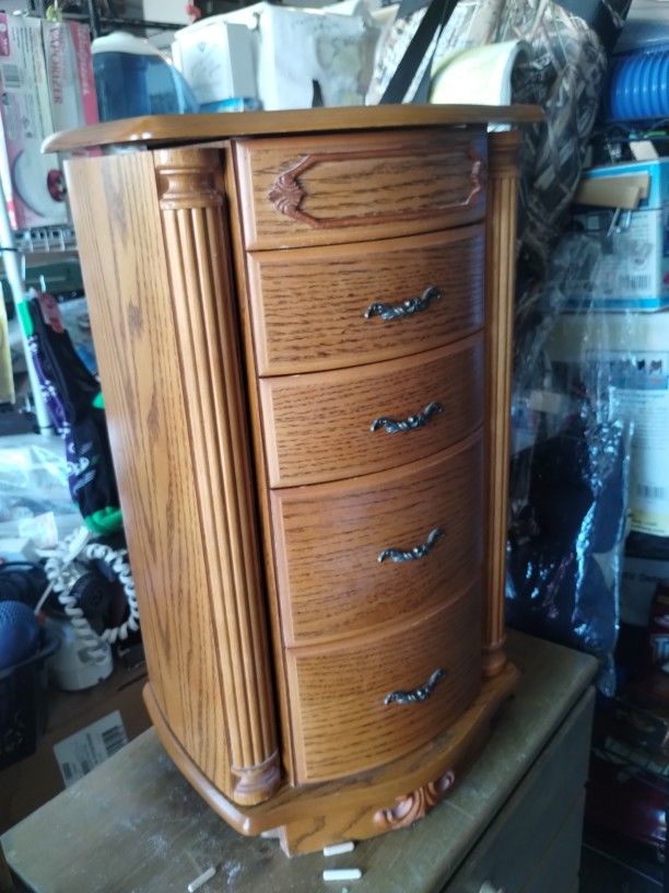 JEWELRY BOX TO SET ON DRESSER