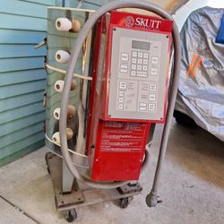 SKUTT KILN &WHEEL