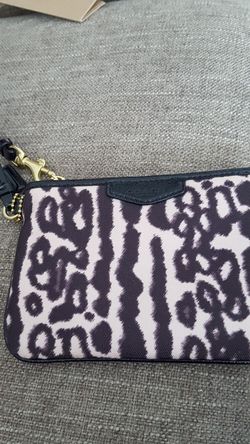New COACH wristlet