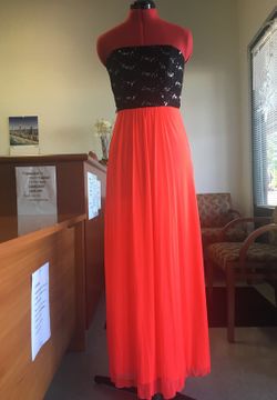 Girls dress , size M