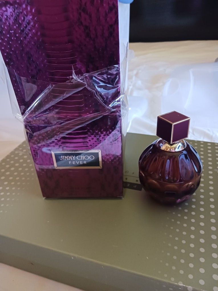 BRAND NEW JIMMY CHOO PERFUME ......😊😍