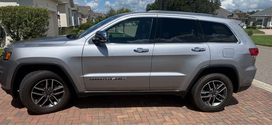 2020 Jeep Grand Cherokee