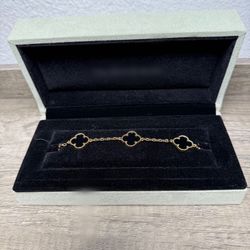 Clover 🍀 Bracelet (Black & Gold) 