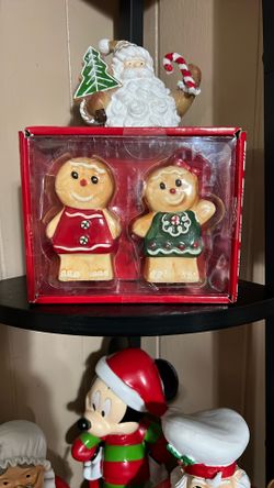 GINGERBREAD SALT & PEPPER SHAKERS 