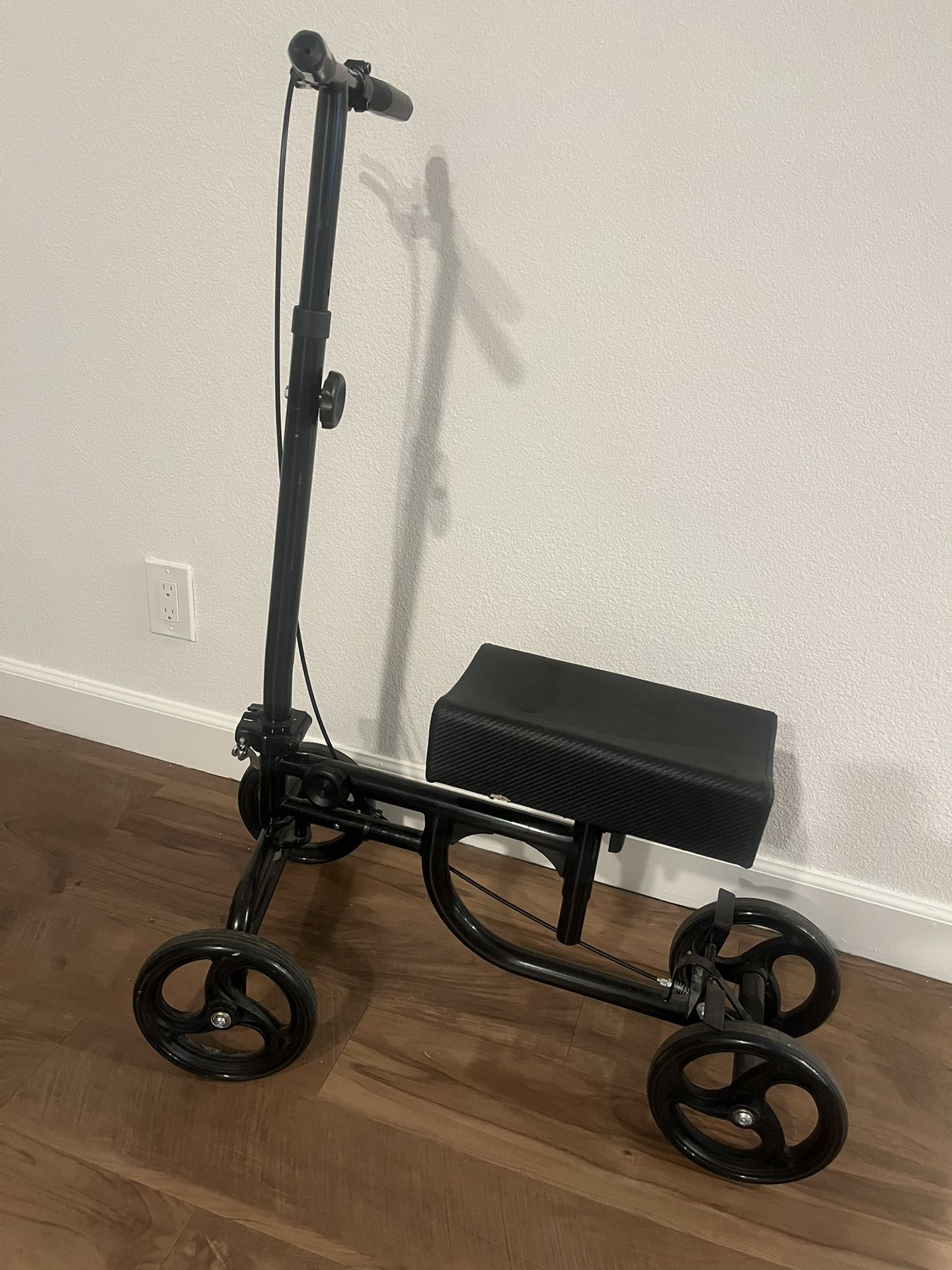 Knee Scooter