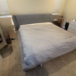 Upholstered Bed (King Size) 