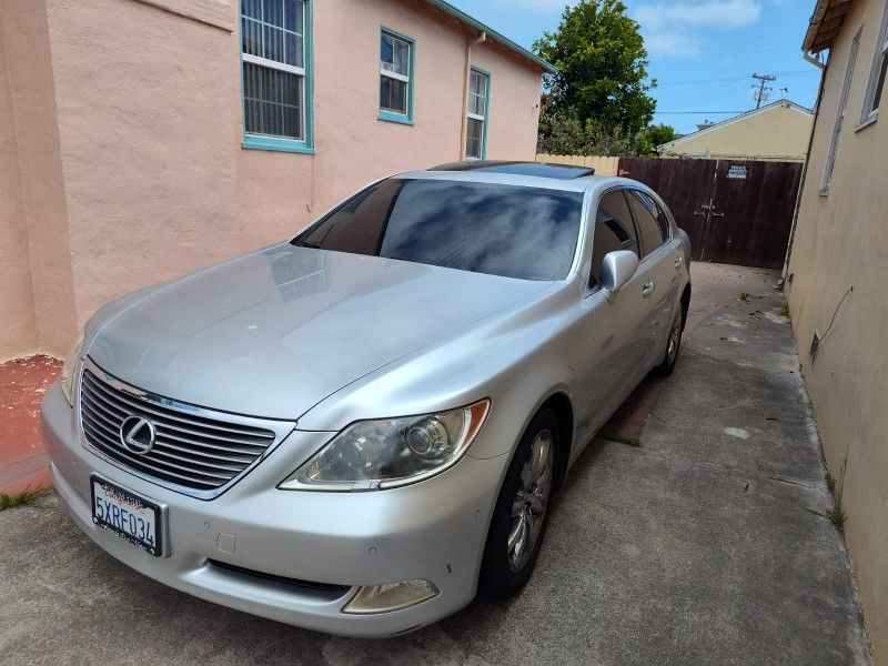 2007 Lexus LS
