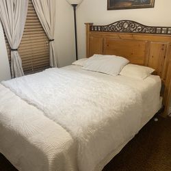 Wooden Bed Headboard with Metal Decorative Top Rail