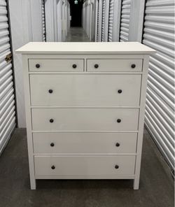 IKEA HEMNES WHITE SOLID WOOD LARGE 6- DRAWER CHEST DRESSER IN NEW CONDITION DELIVERY AVAILABLE
