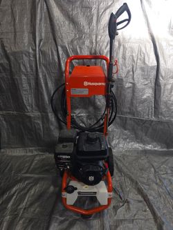 Husqvarna 3200 PSI Gas Pressure Washer (model PW3200)